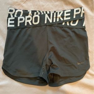 Nike Pro Shorts Women size Medium